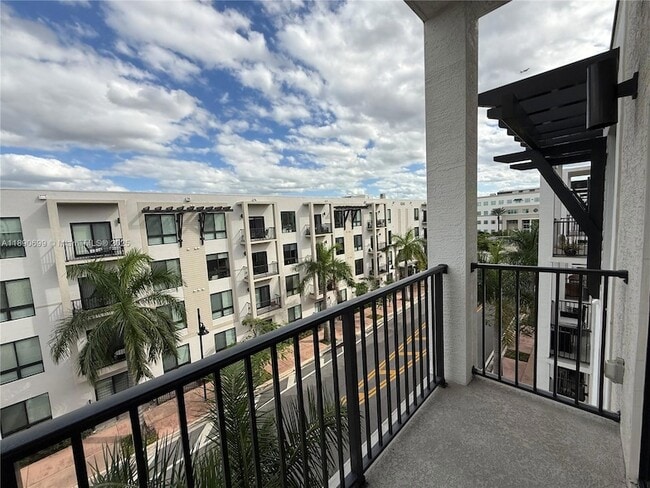 Photo - 8301 NW 41st St Unit B-409