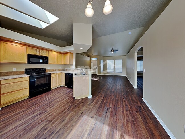 Photo - 16661 N Yorkshire Ln