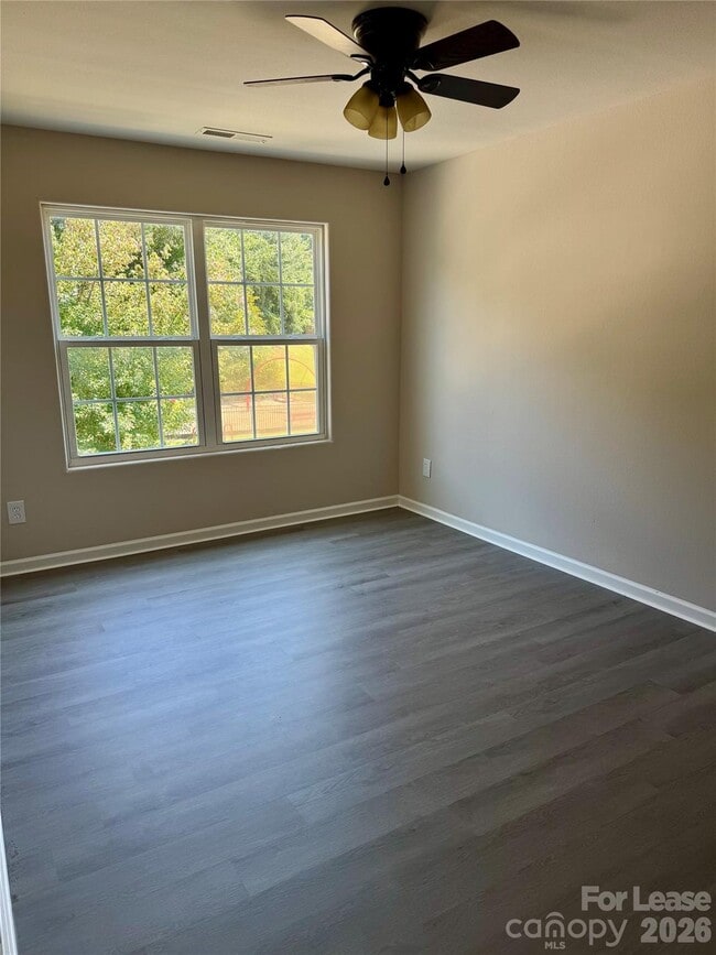 Photo - 937 Joselynn Drive