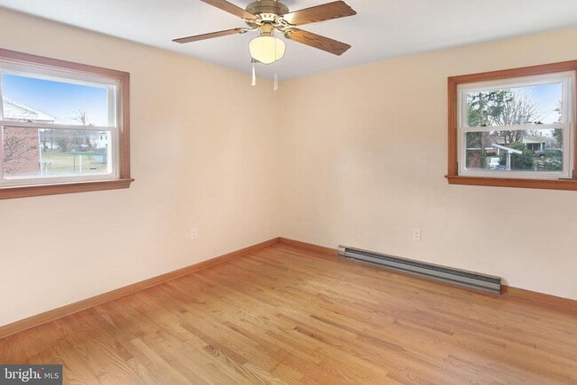 Photo - 28 Bee St