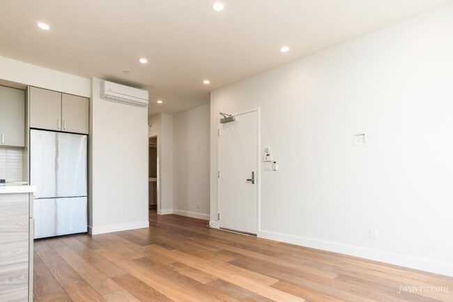 Photo - 25 Grace St Unit 302