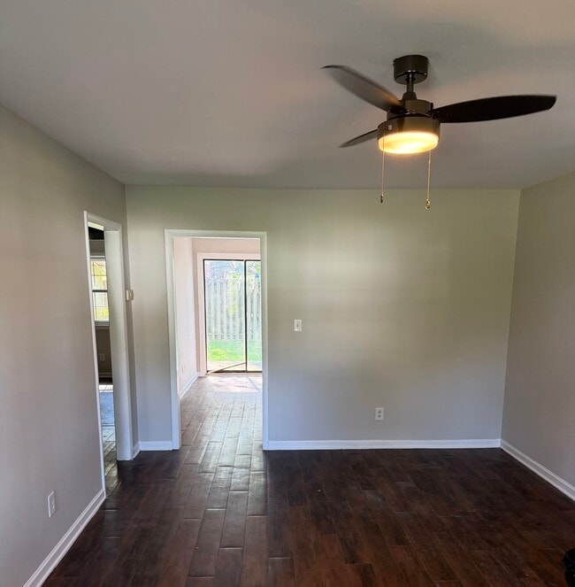 Photo - 212 N Elm St Unit 1