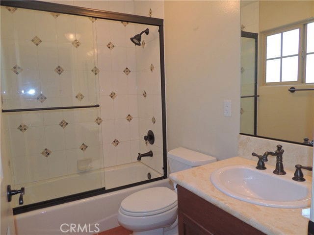 Photo - 687 Ramona Ave