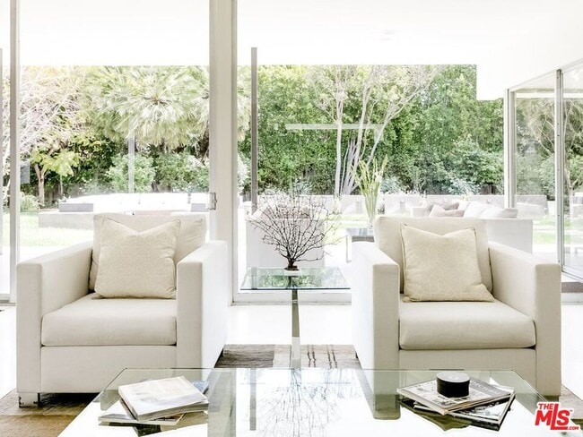 Photo - 5470 Katherine Ave