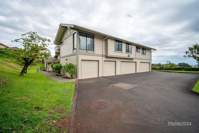 Photo - Available now! 2 bedroom, 1.5 Bath Townhouse at Wailuna