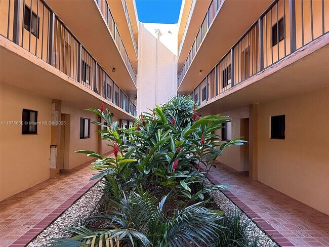 Photo - 8420 SW 133rd Avenue Rd Unit 317