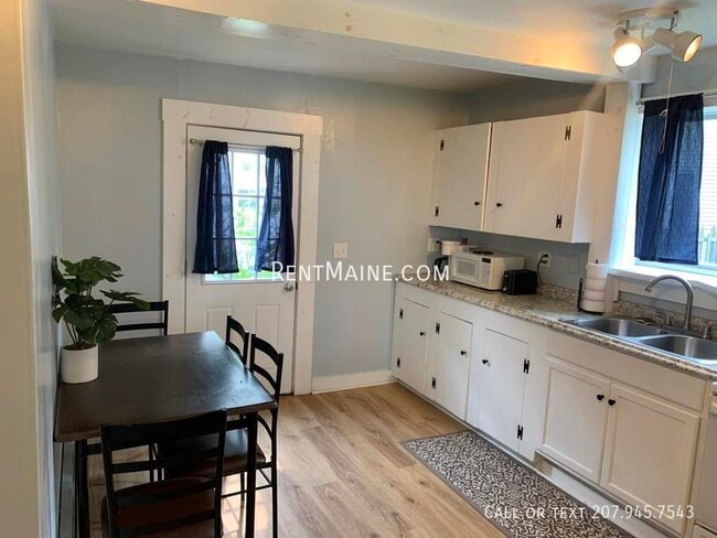 5-11 6th St. Apt.-1