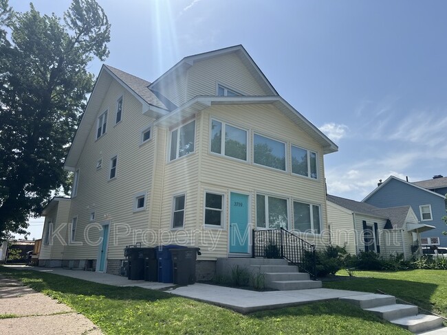 Building Photo - 3719 3rd St