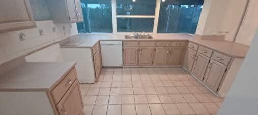 Photo - 150 NW Byron St