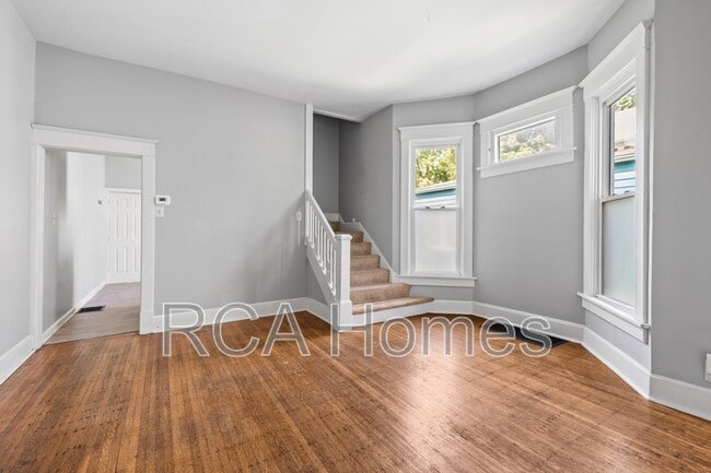 Photo - 1229 Pleasant St