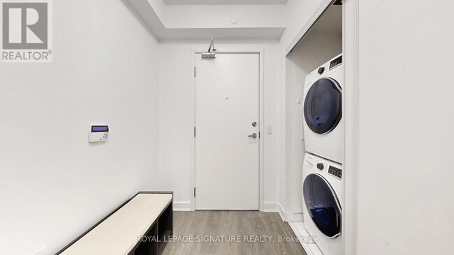 Photo - 195 Redpath Ave Unit 2016