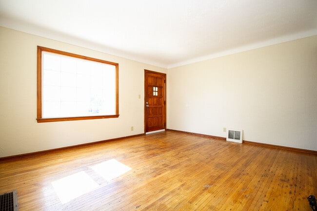 Photo - 1823 Marlow Rd