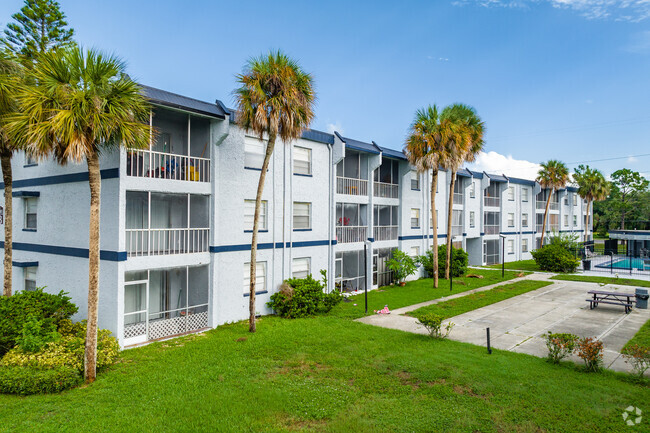 The Sunbay Apartments - The Sunbay Apartments