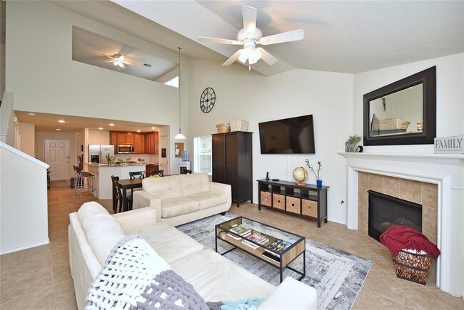 Photo - 7215 Ravenswood