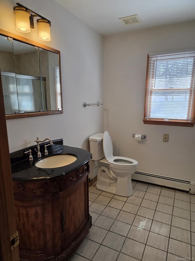 Photo - 6 Honey Ln W