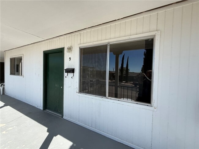 Building Photo - 301 Copper St Unit 9 Rental