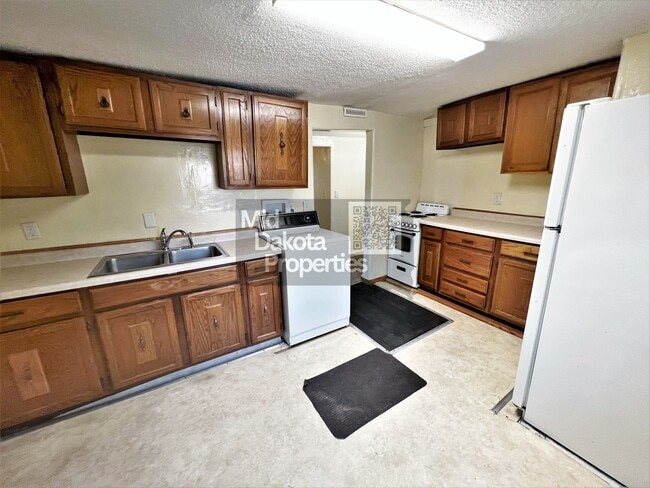 Photo - 504 W 2nd Ave Unit 2