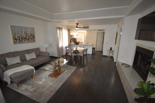 Building Photo - 1200 E River Rd