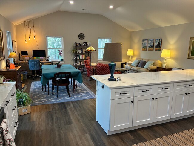 Photo - 21 Denmark Dr