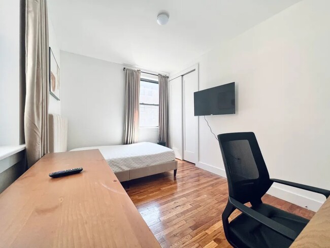 Furnished room/NOT APARTMENT