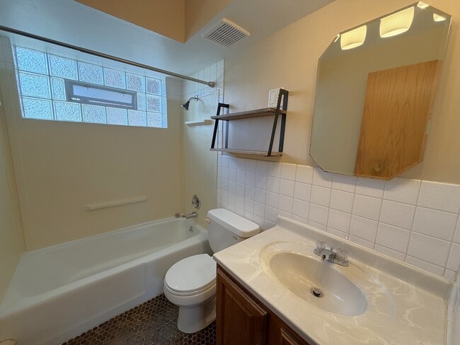 Photo - 7601 W 61st Pl Unit 1S