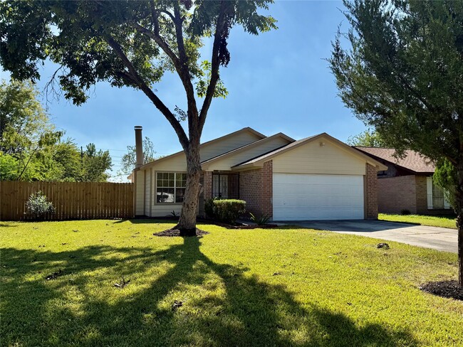 Building Photo - 7535 Roaring Springs Dr