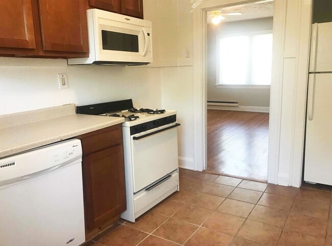 Photo - 415-419-423 Probasco Street Unidad 423-03