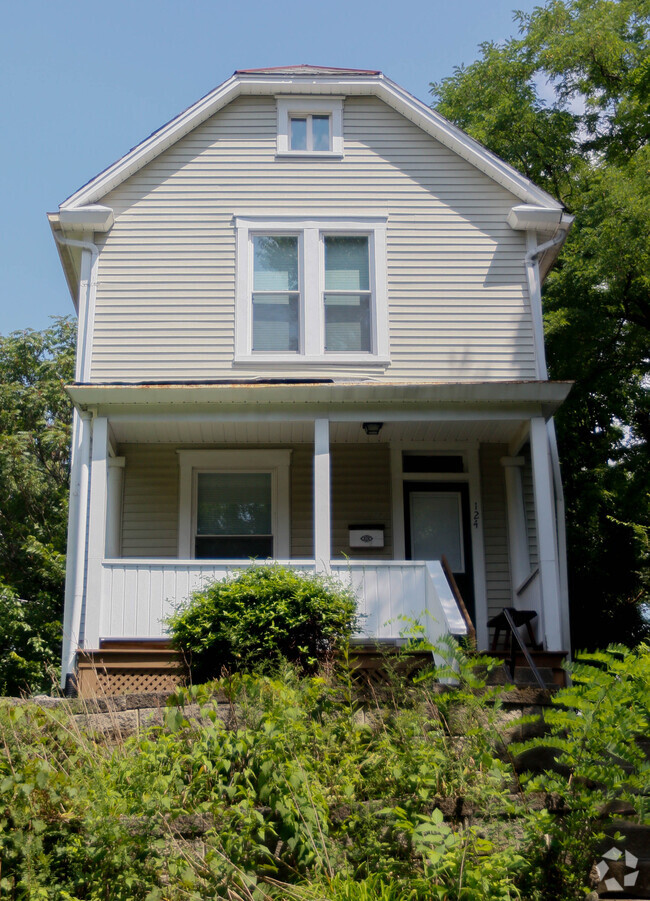 Building Photo - 124 W Blake ave Rental