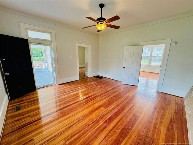 Photo - 907 Caldwell St