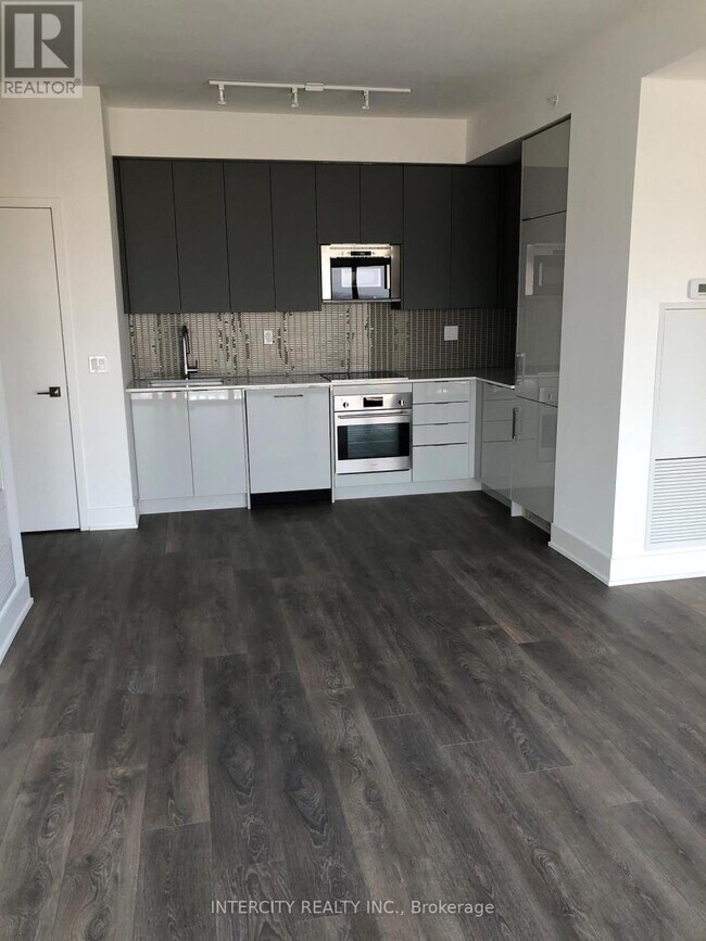 Photo - 2908 Hwy 7 Unité 2407