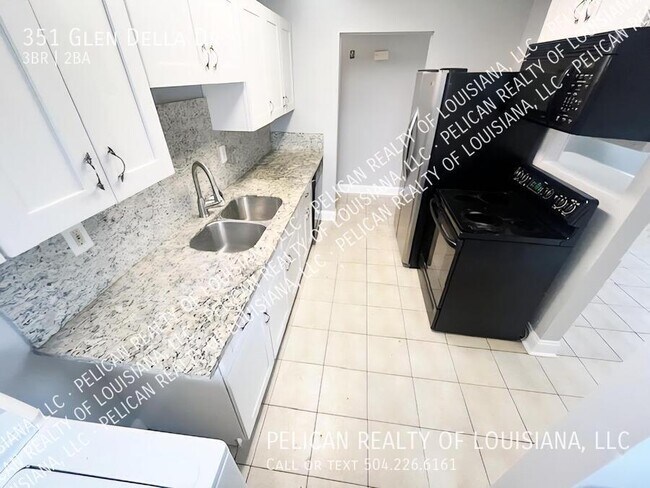 Photo - 351 Glen Della Dr