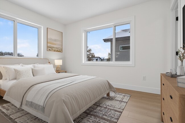 Photo - 15503-15599 99 Ave NW Unité 1