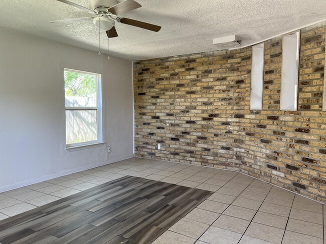 Photo - 1509 White Ave