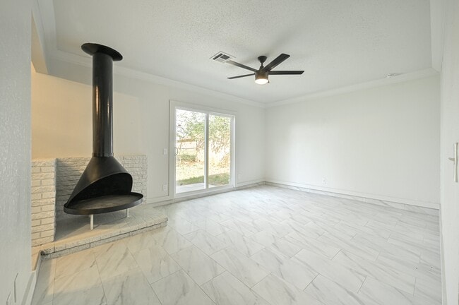 Photo - 2525 SE 47th St