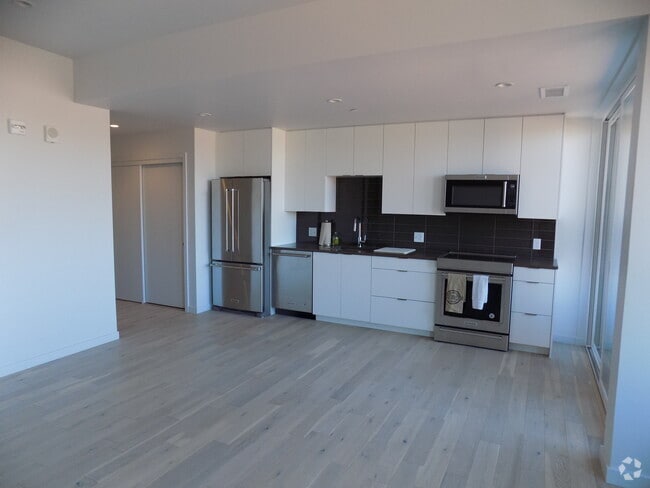 Building Photo - 1300 N Ogden St Unit 308 Rental