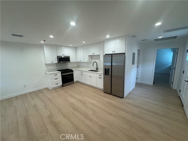 Building Photo - 8203 Greenbush Ave Rental