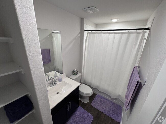 Building Photo - 121 Escala Way Unit Room 1a Rental
