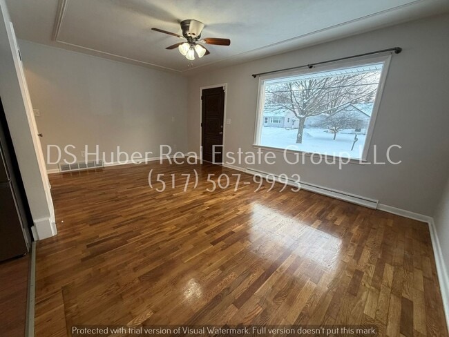 Photo - 6964 Cooper Rd