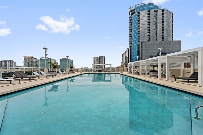 Building Photo - 150 E Robinson St Unit 601