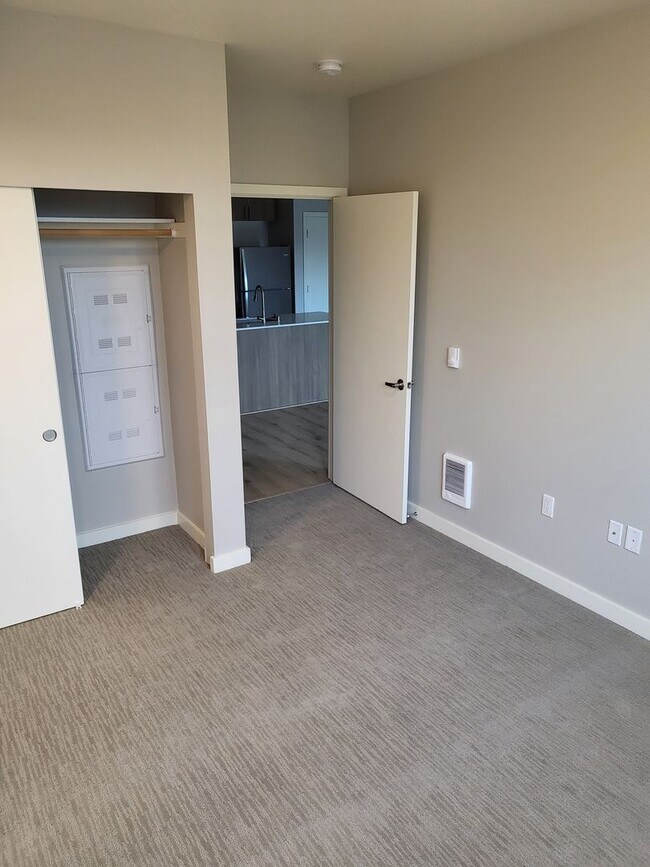 Pacific Ridge Apartments