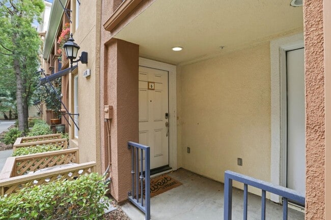 Photo - 1418 Allegado Alley