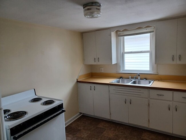 Photo - 85 N Kennebec Ave Unit 85 N. Kennebec Apt. 7