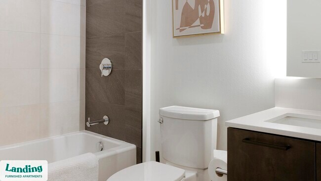 Photo - 632 Howard Rd SE Unidad 634