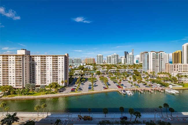 Photo - 500 Bayview Dr Unit 1227