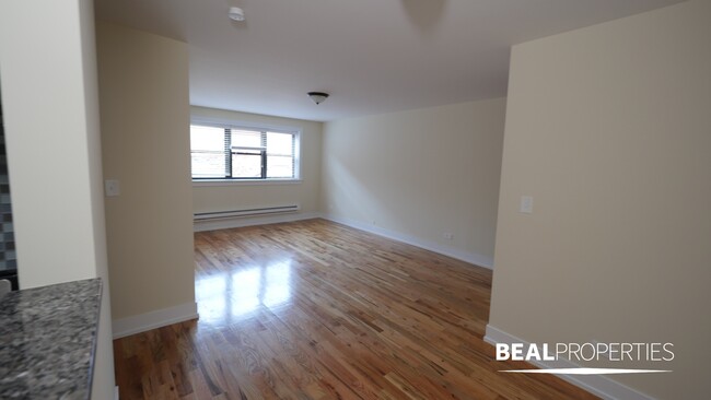 Photo - 555 W Arlington Pl Unidad 1 bed Rental