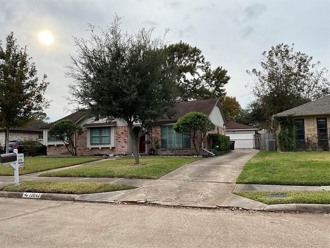 Building Photo - 12042 Sturdivant St