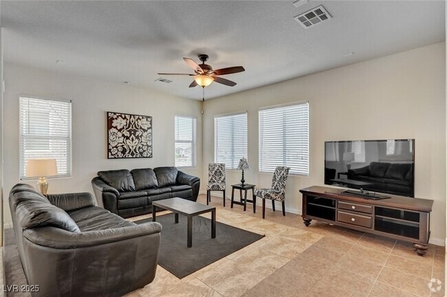 Building Photo - 6646 Colorado Spruce St Rental
