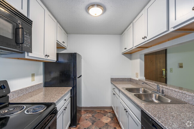 Birch - 2BR, 1.5BA - 936SF - Kitchen