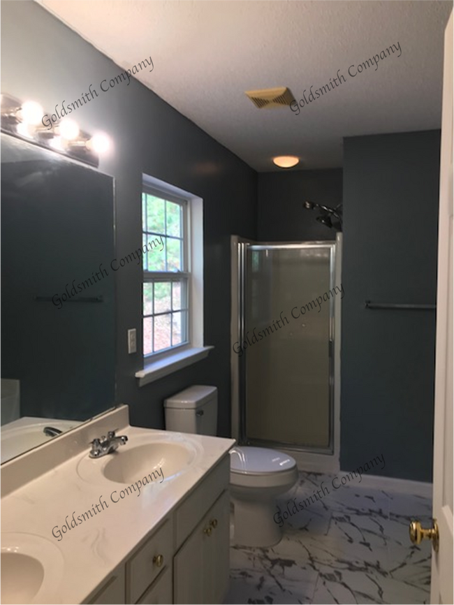 Photo - "Spacious 4-Bed Gem in Mauldin with Granite Kitchen & Cozy Fireplace!"