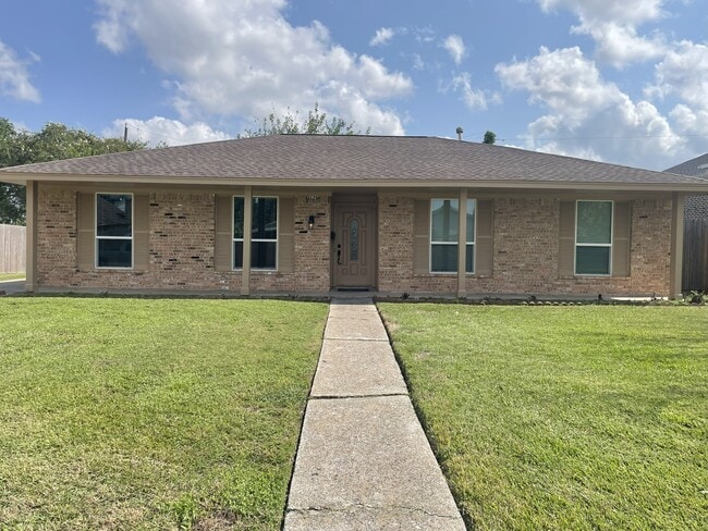 Building Photo - 10827 Sageriver Dr Rental